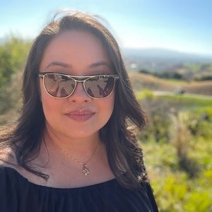 Meet your Posher, Leticia